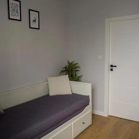 Serce Kotliny Klodzkiej - 54m2 - 3 Pokoje, Balkon, Ogrodek *