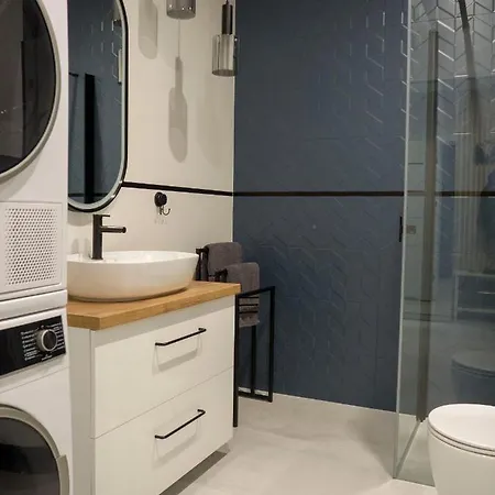 Serce Kotliny Klodzkiej - 54m2 - 3 Pokoje, Balkon, Ogrodek Appartement