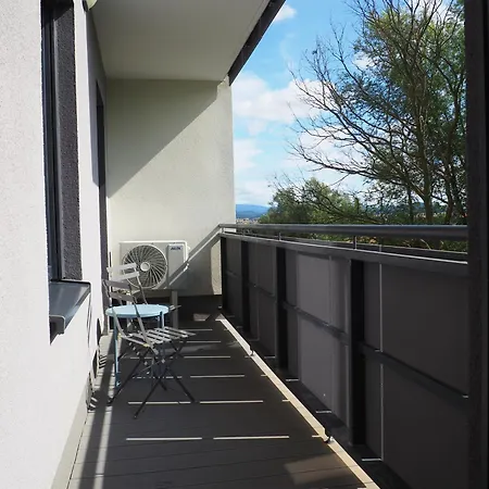 Apartment Serce Kotliny Klodzkiej - 54m2 - 3 Pokoje, Balkon, Ogrodek Klodzko