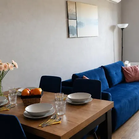 Serce Kotliny Kłodzkiej - 54m2 - 3 Pokoje, Balkon, Ogródek Apartament Kłodzko