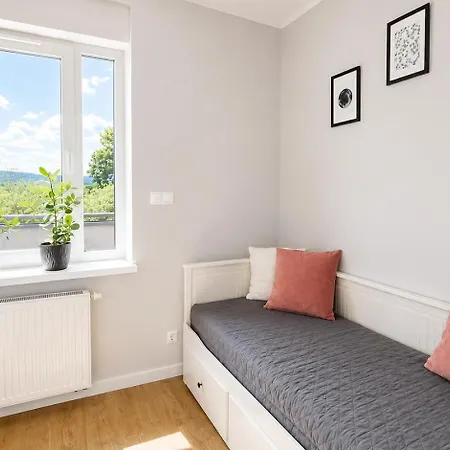 Apartament Serce Kotliny Kłodzkiej - 54m2 - 3 Pokoje, Balkon, Ogródek Kłodzko