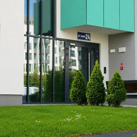 Serce Kotliny Kłodzkiej - 54m2 - 3 Pokoje, Balkon, Ogródek Apartament Kłodzko