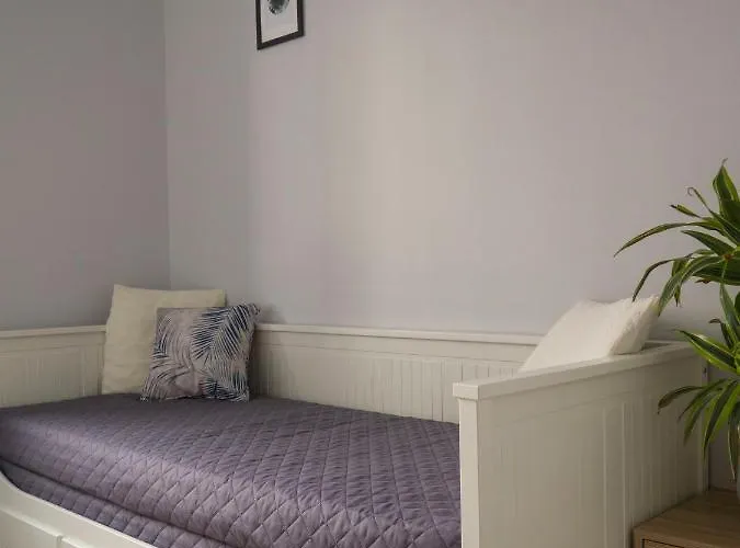 Serce Kotliny Klodzkiej - 54m2 - 3 Pokoje, Balkon, Ogrodek Apartment Klodzko