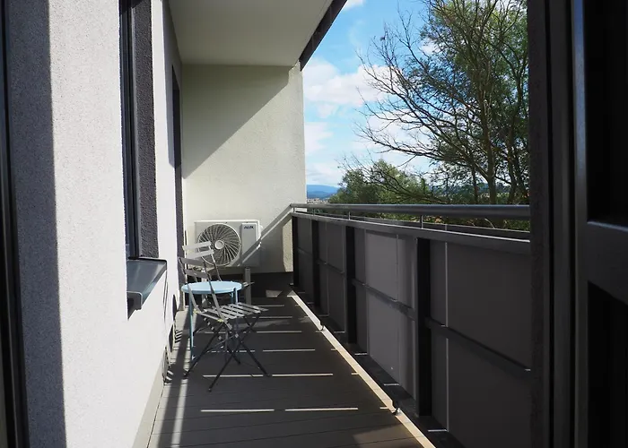 Apartment Serce Kotliny Klodzkiej - 54m2 - 3 Pokoje, Balkon, Ogrodek Klodzko
